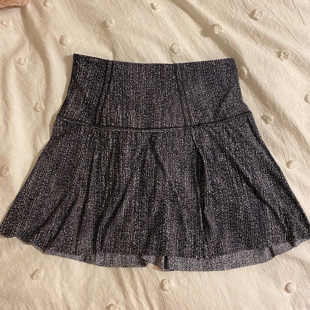 Lululemon Skirt 2 Tall